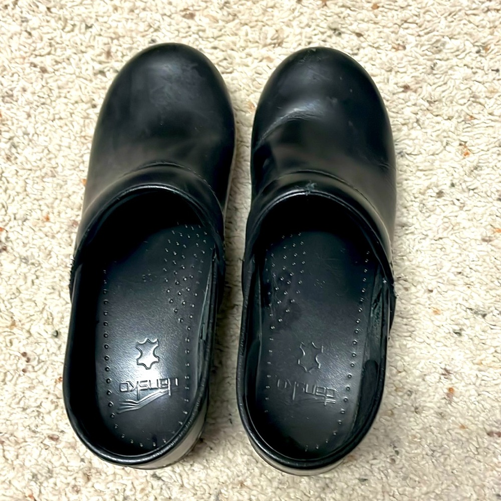 Black Danskos. Size 39.